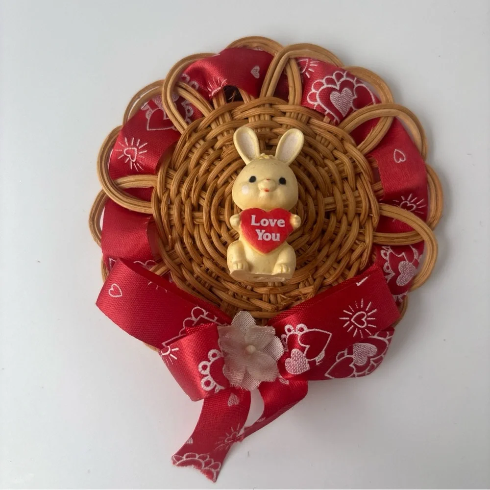 Vintage Wicker Bunny Rabbit Valentine Wall Hanging Heart‎ Decor Rattan MCM 5